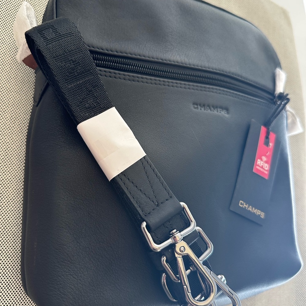 NWT Champs Onyx Leather Crossbody Bag with RFID Protection - Picture 4 of 10